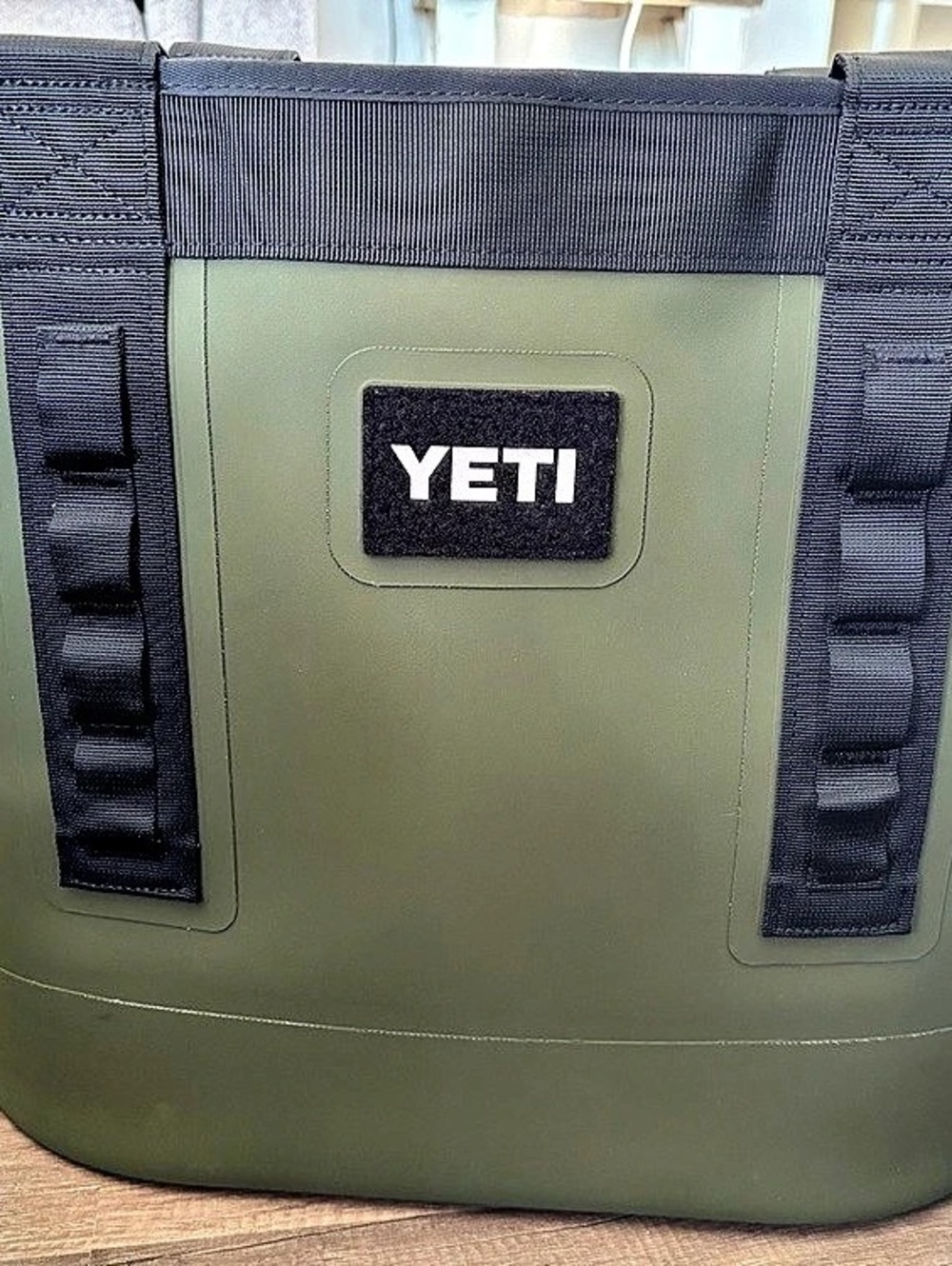 YETI CAMINO 35 Tote in Olive Green & Black